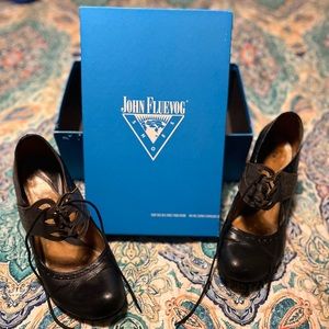 John Fluevog  “mollie Johnson” shoes size 9